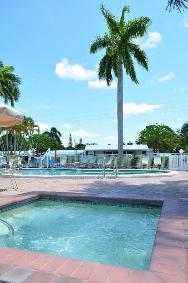 Fort Myers Beach Resort Two-Bedroom Park Model 4 Harlem Heights Luaran gambar