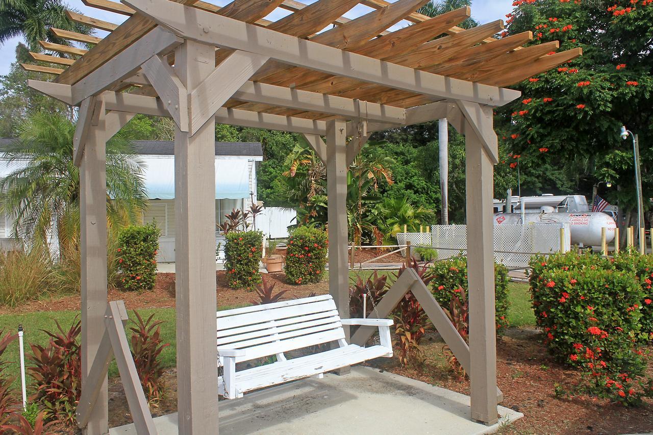 Fort Myers Beach Resort Two-Bedroom Park Model 4 Harlem Heights Luaran gambar